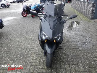 Yamaha  T-Max 530 DX picture 8