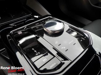 BMW 5-serie 520i M-pakket Full Option 190pk picture 22