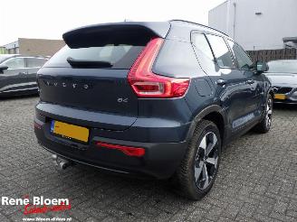 damaged passenger cars Volvo XC40 2.0 B4 Plus Dark 197pk 2025/5