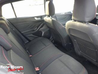 Ford Focus 1.0 EcoBoost Hybrid St-Line picture 9