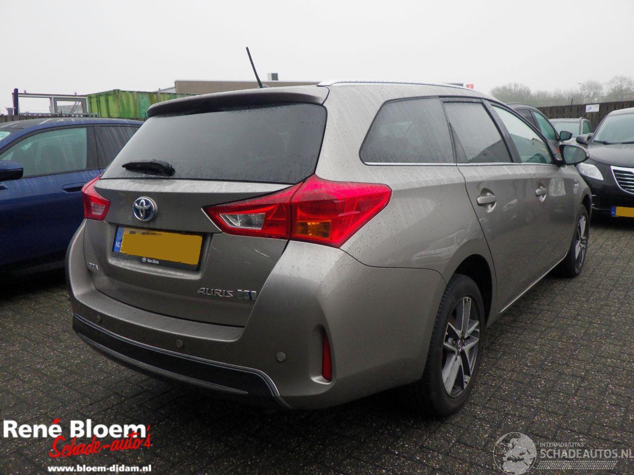 Toyota Auris Touring Sports 1.8 Hybrid