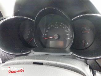 Kia Picanto 1.0 CVVT Comfort PlusLine Navigator picture 13