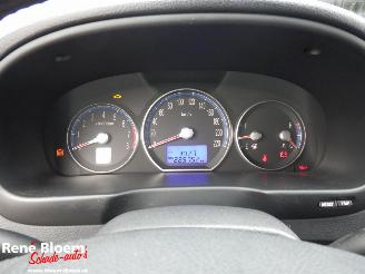 Hyundai Santa Fe 2.7 V6 Style picture 17