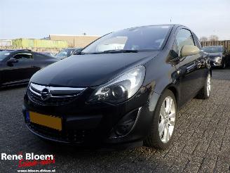 uszkodzony samochody osobowe Opel Corsa 1.4 16V Cosmo Airco 2014/2
