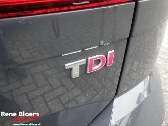 Volkswagen Golf 1.6 TDI HighLine R-Line 5drs picture 7