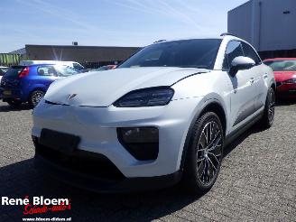 skadebil auto Porsche Macan 4S 100kWh 448pk Full Option 2025/7