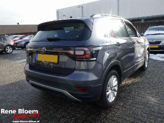 uszkodzony samochody osobowe Volkswagen T-Cross 1.0 TSI Life 5drs 2022/5