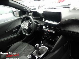 Peugeot 208 1.2 PureTech 100 GT 5drs picture 11