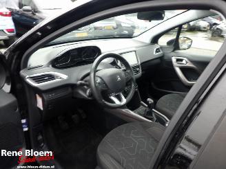 Peugeot 2008 1.2 Puretech Blue Lion Airco 5drs picture 14