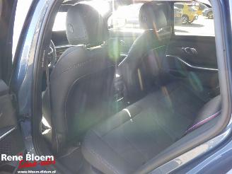 BMW 3-serie 330e X-Drive Full Option picture 16