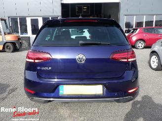 Volkswagen e-Golf  picture 3