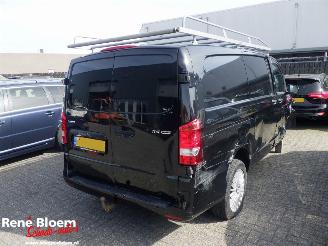 uszkodzony samochody ciężarowe Mercedes Vito 114 CDI Automaat 2018/2