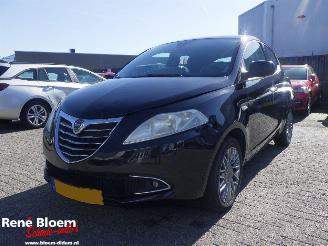 Unfallwagen Lancia Ypsilon 0.9 Twinair Gold 2012/3