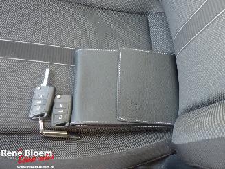 Volkswagen T-Roc 1.0 TSI Life Business 110 pk picture 21