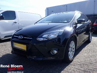 Voiture accidenté Ford Focus Wagon 1.6 EcoBoost Titanium 2011/6