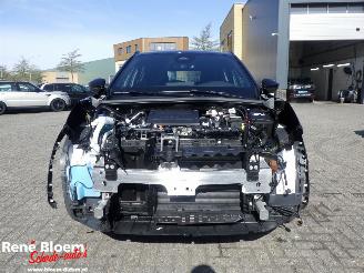 Peugeot e-2008 EV GT Avantage 54kWh picture 3