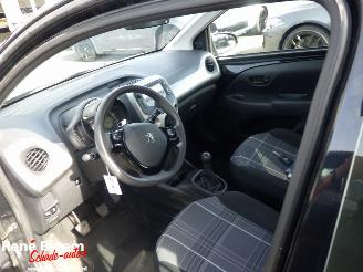 Peugeot 108 1.0 e-VTi Active Airco 5drs picture 12