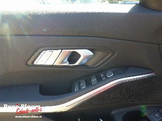 BMW 3-serie 320i Touring 184pk Aut picture 19