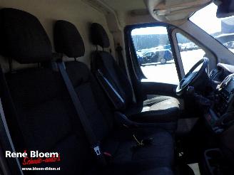 Peugeot Boxer 2.0 Blue HDI Pro L2H1 picture 9