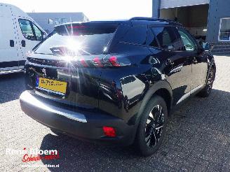 Peugeot e-2008 EV Allure Pack 50 kWh picture 4