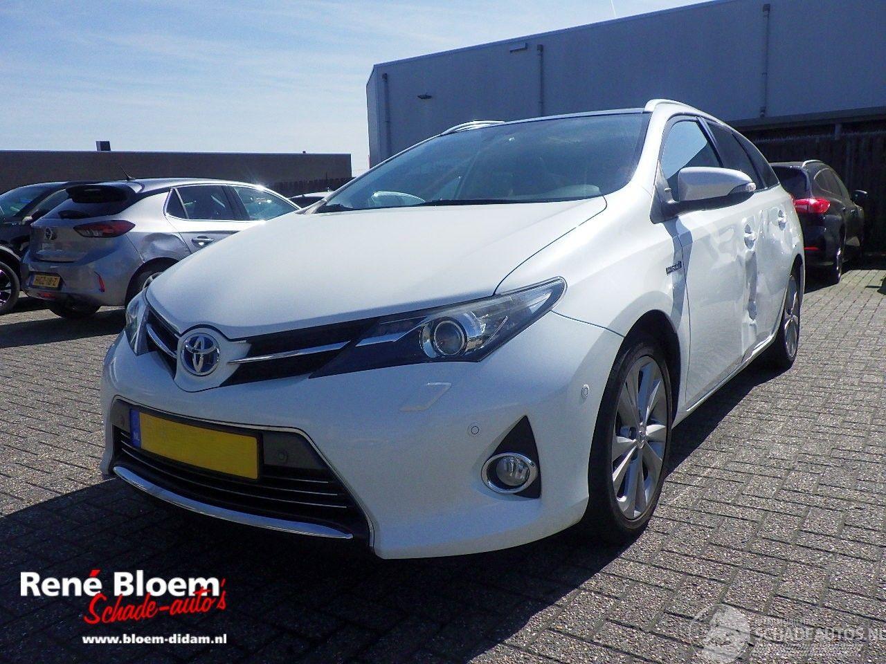 Toyota Auris Touring Sports 1.8 Hybrid