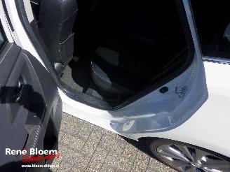 Toyota Auris Touring Sports 1.8 Hybrid picture 14