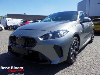 krockskadad bil auto BMW 1-serie 120i M-pakket Automaat 2025/4