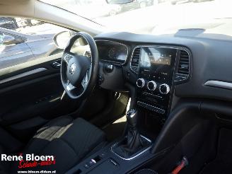 Renault Mégane 1.3 TCe 140 Equilibre Navi picture 8