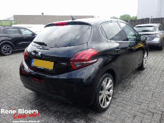 Unfallwagen Peugeot 208 1.2 Pure Tech Allure 110pk 2017/3