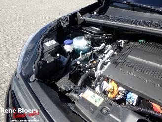 Peugeot e-2008 EV Allure 54kWh picture 22