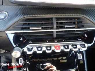 Peugeot e-2008 EV Allure 54kWh picture 18