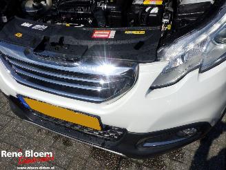 Peugeot 2008 1.2 vtI Allure Pack Premium Plus Automaat picture 23