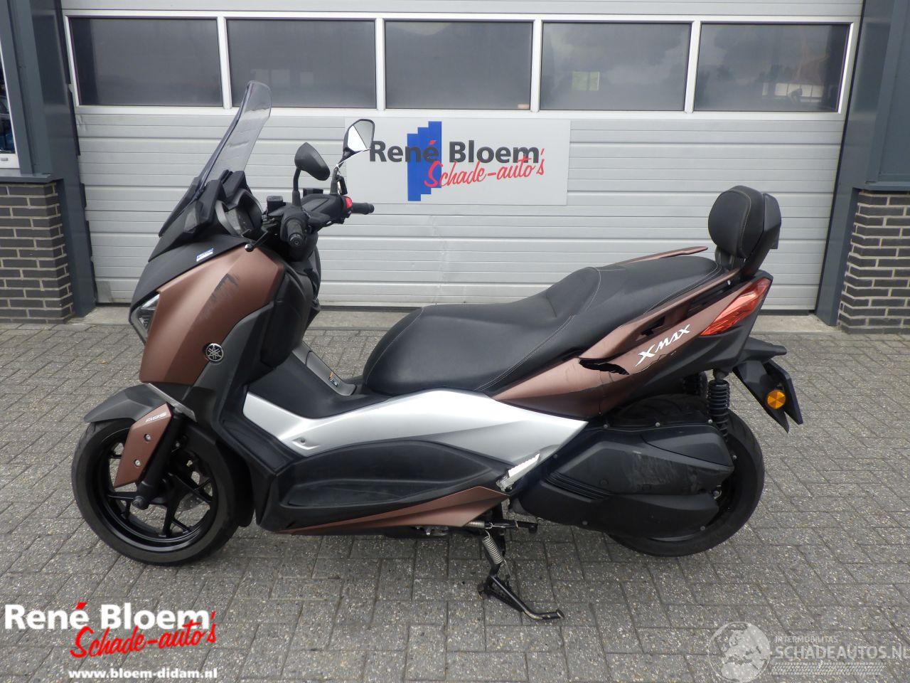 Yamaha XMAX 300
