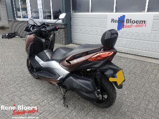 Yamaha XMAX 300 picture 6