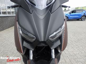Yamaha XMAX 300 picture 12