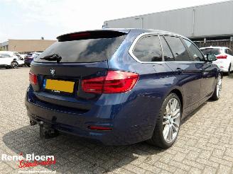 Unfallwagen BMW 3-serie Touring 318d High Executive Automaat 2017/4