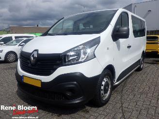 Schade bestelwagen Renault Trafic 1.6 dCi Life Energy 9-persoons 2019/8