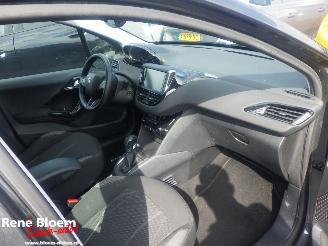 Peugeot 208 1.2 VTi Access picture 10