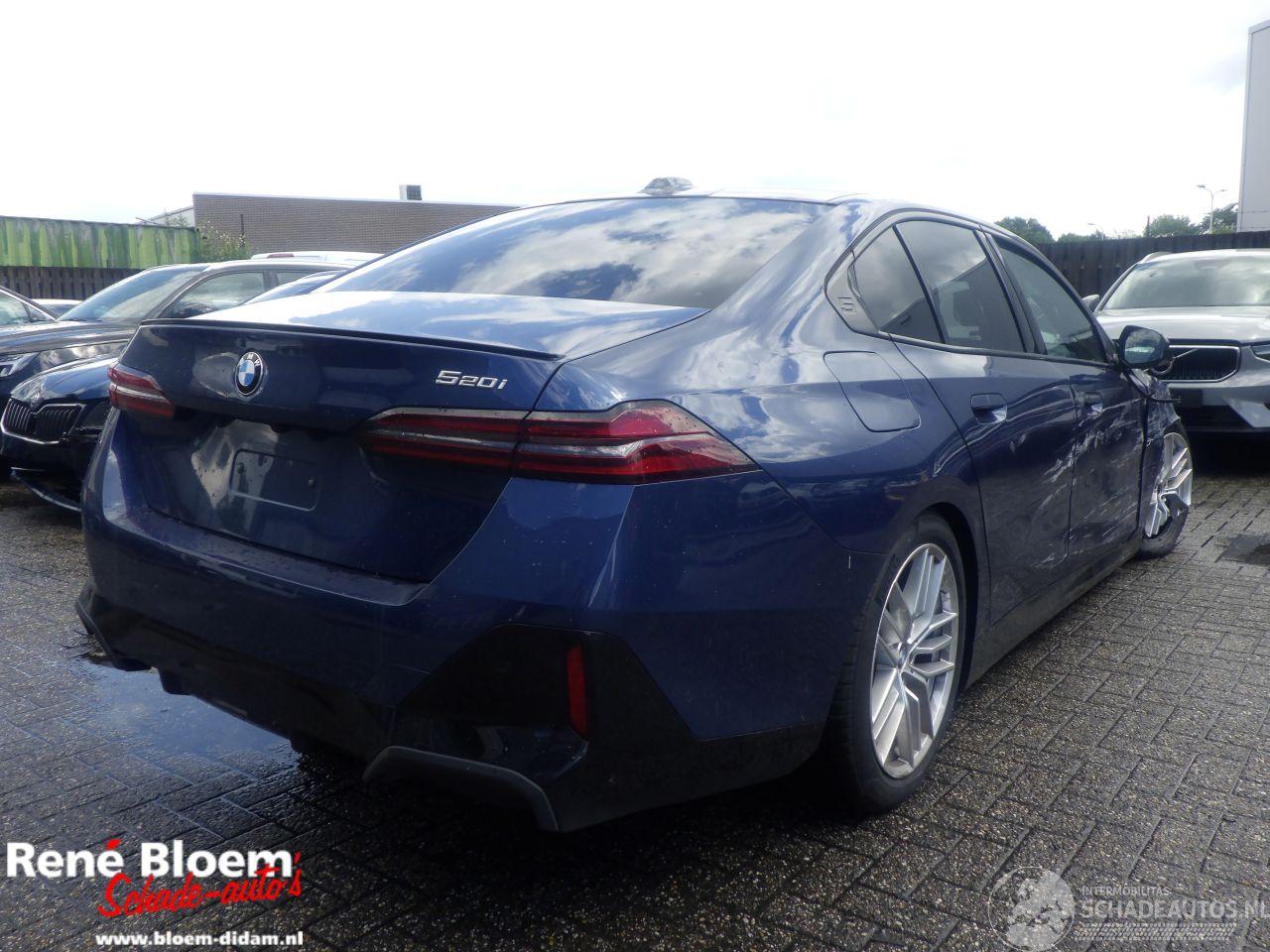 BMW 5-serie 520i M-Sport Automaat