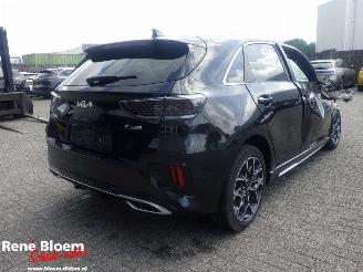 Unfallwagen Kia Ceed 1.5 T-GDi GT-Line 160pk 2025/6