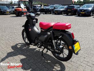 Honda  C 125 A Super Cub picture 6