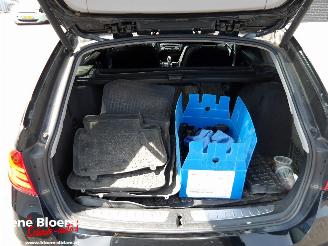 BMW 3-serie 318d Executive 142pk Aut picture 10