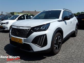 krockskadad bil auto Peugeot 2008 1.2 Hybrid 145 Allure Automaat 2025/11