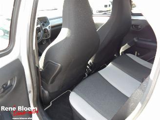 Toyota Aygo 1.0 VVT-i x-now picture 12