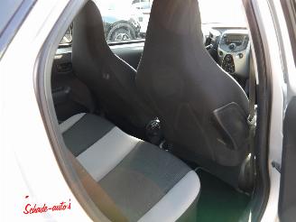 Toyota Aygo 1.0 VVT-i x-now picture 7