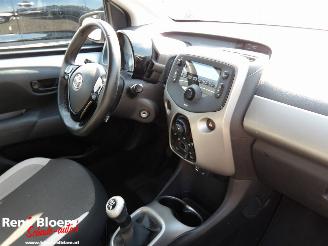 Toyota Aygo 1.0 VVT-i x-now picture 9