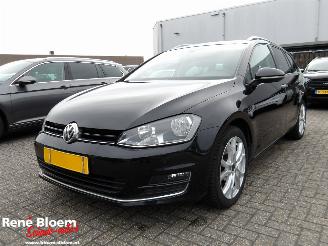 uszkodzony samochody osobowe Volkswagen Golf 1.6 TDI Connected Series Aut 2016/11