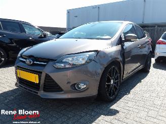Damaged car Ford Focus 1.0 Ecoboost Edition Plus 125pk 2014/5