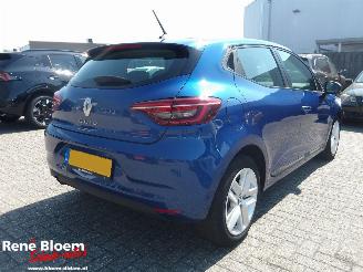 Damaged car Renault Clio 1.0 Tce Zen 2021/11