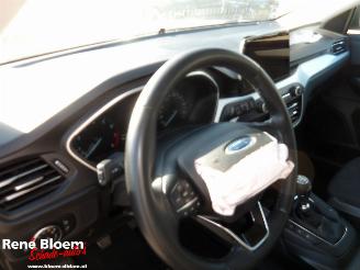 Ford Focus 1.0 Ecoboost Business picture 13